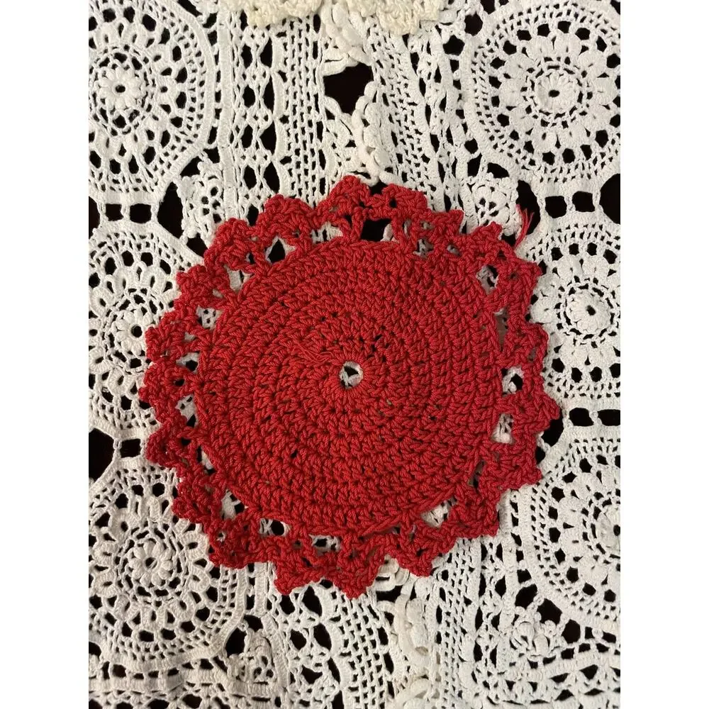 (Lot of 8) VTG Crochet Table Runners & Doilies Various Sizes And Color White Red
